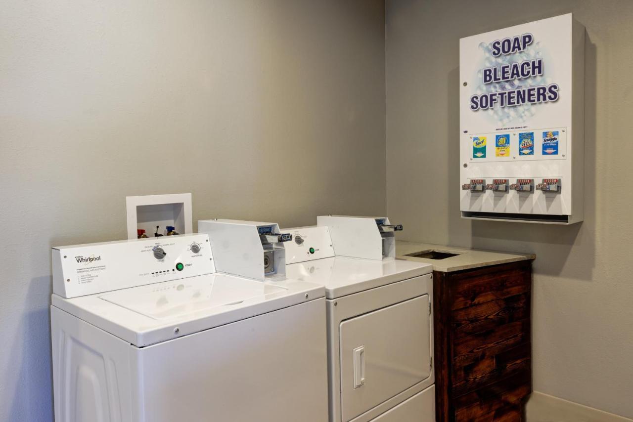 Holiday Inn Express Hotel & Suites Shelbyville By Ihg Dış mekan fotoğraf