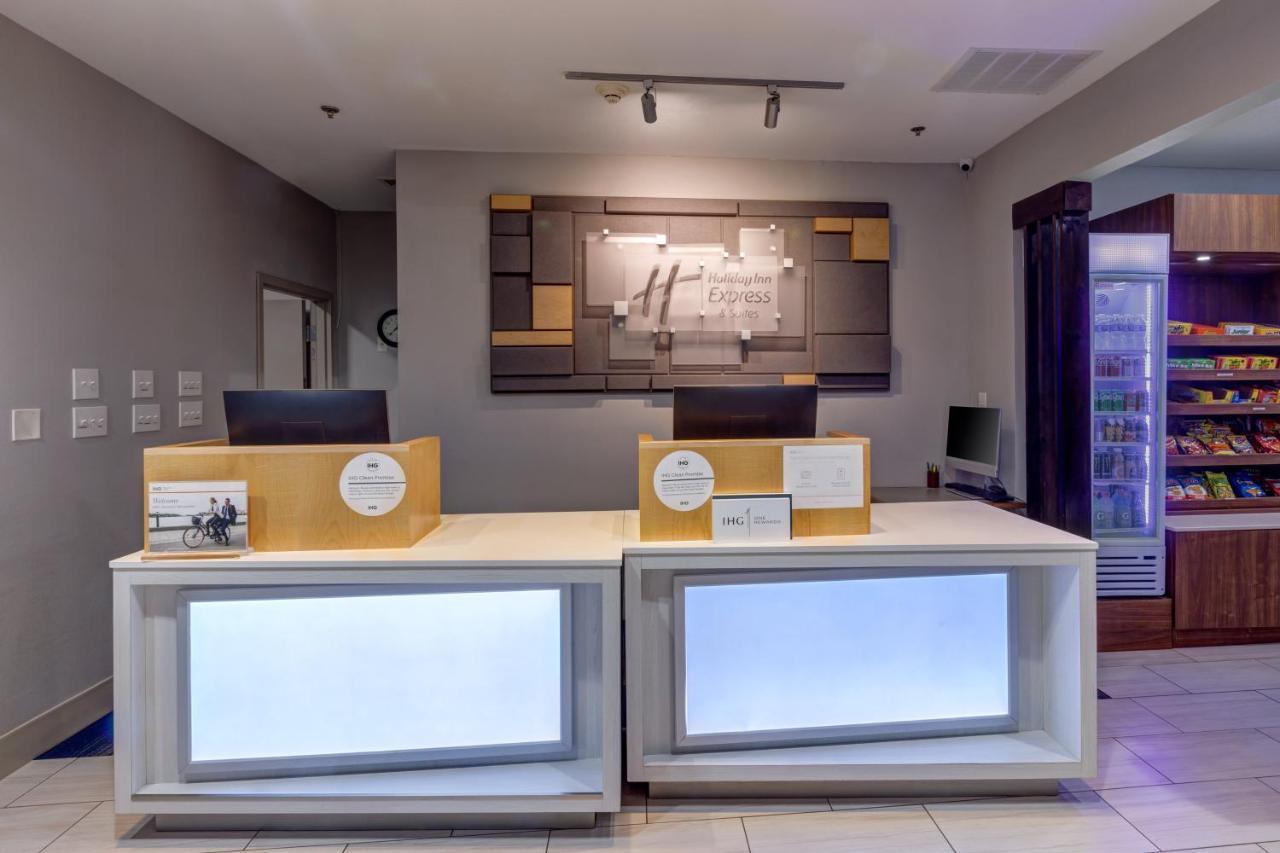 Holiday Inn Express Hotel & Suites Shelbyville By Ihg Dış mekan fotoğraf