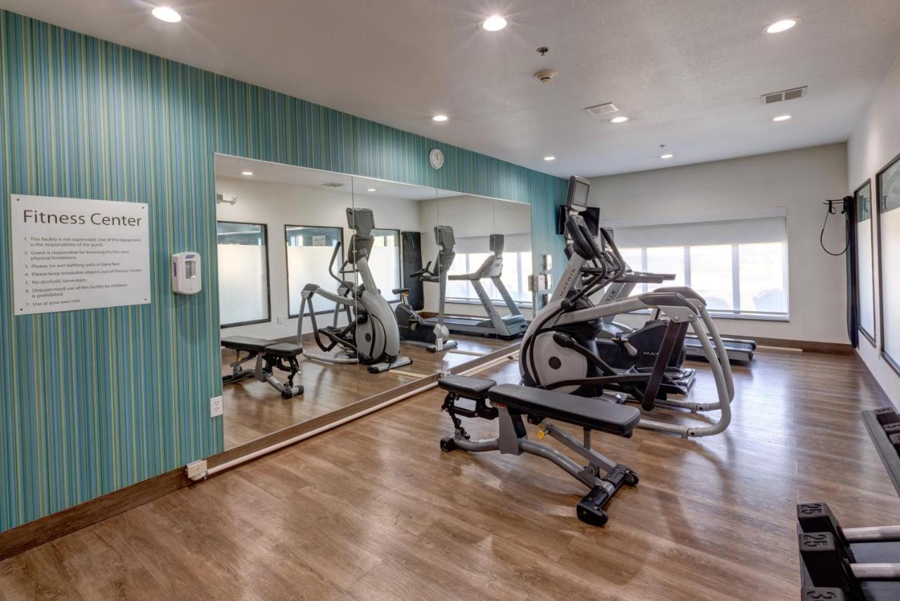 Holiday Inn Express Hotel & Suites Shelbyville By Ihg Dış mekan fotoğraf