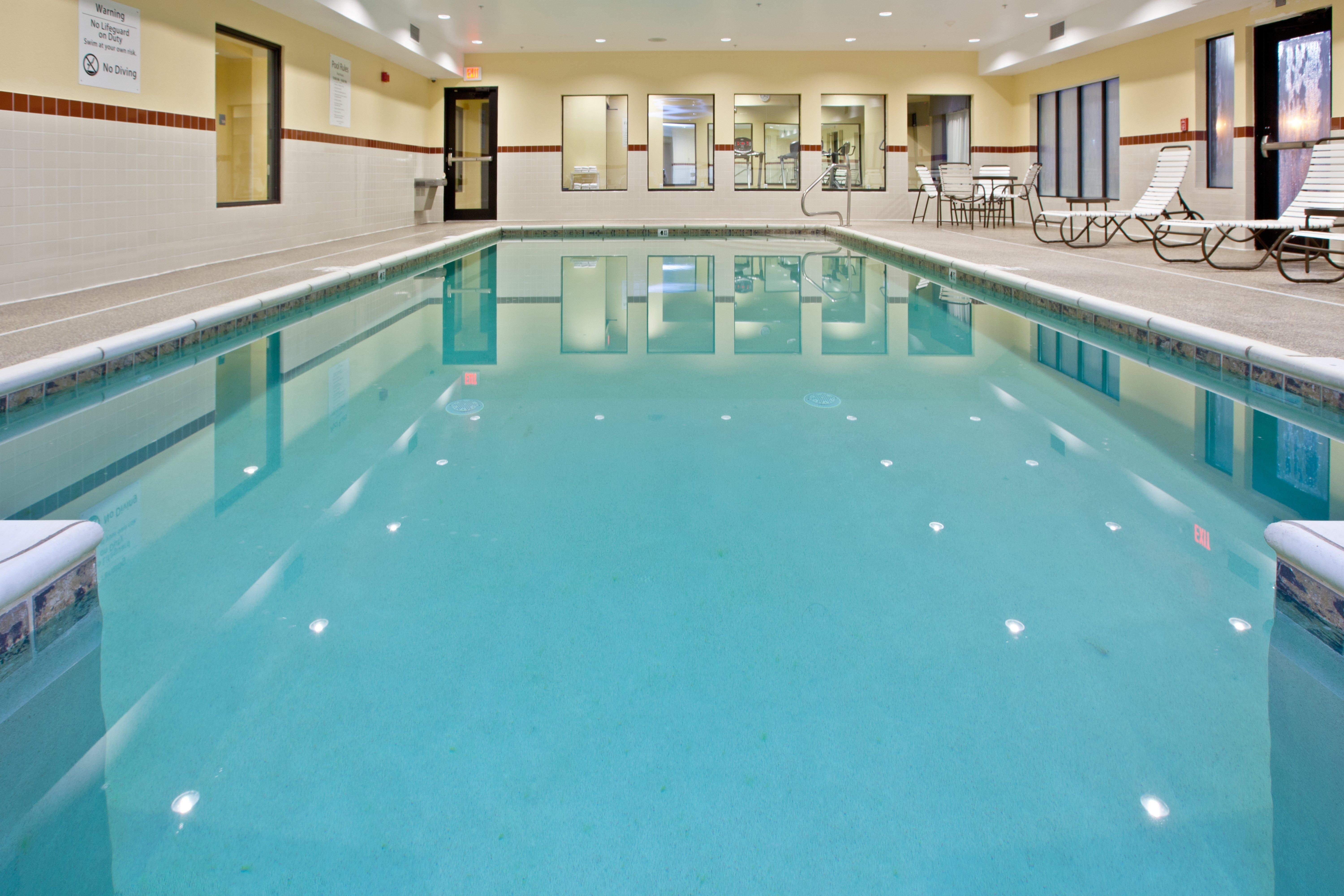 Holiday Inn Express Hotel & Suites Shelbyville By Ihg Dış mekan fotoğraf
