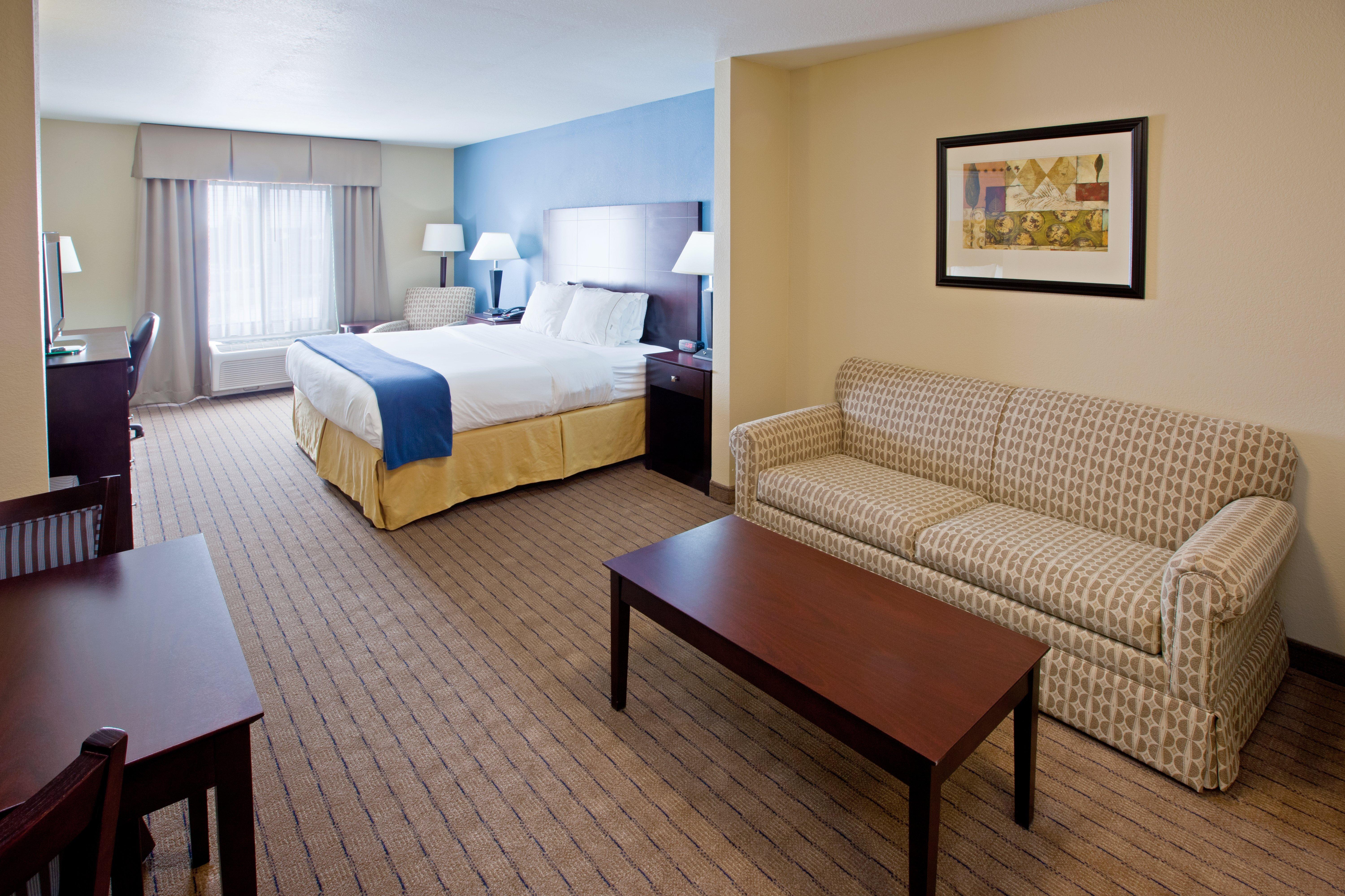Holiday Inn Express Hotel & Suites Shelbyville By Ihg Dış mekan fotoğraf